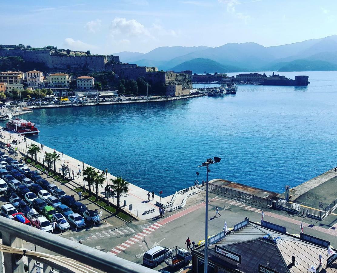 شقة Loft Vista Mare Elba بورتوفيرّايو المظهر الخارجي الصورة